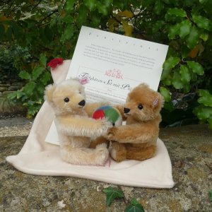 画像1: 大変良い状態です！！ 2003年発売 Steiff Teddy Bear Set with Mohair Ball 20cm